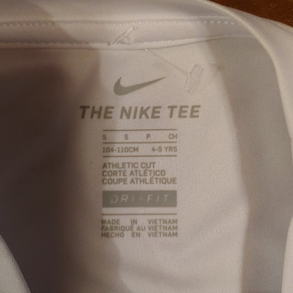 NWT Nike Dry Fit outfit Size 4-5 - Picture 3 of 5